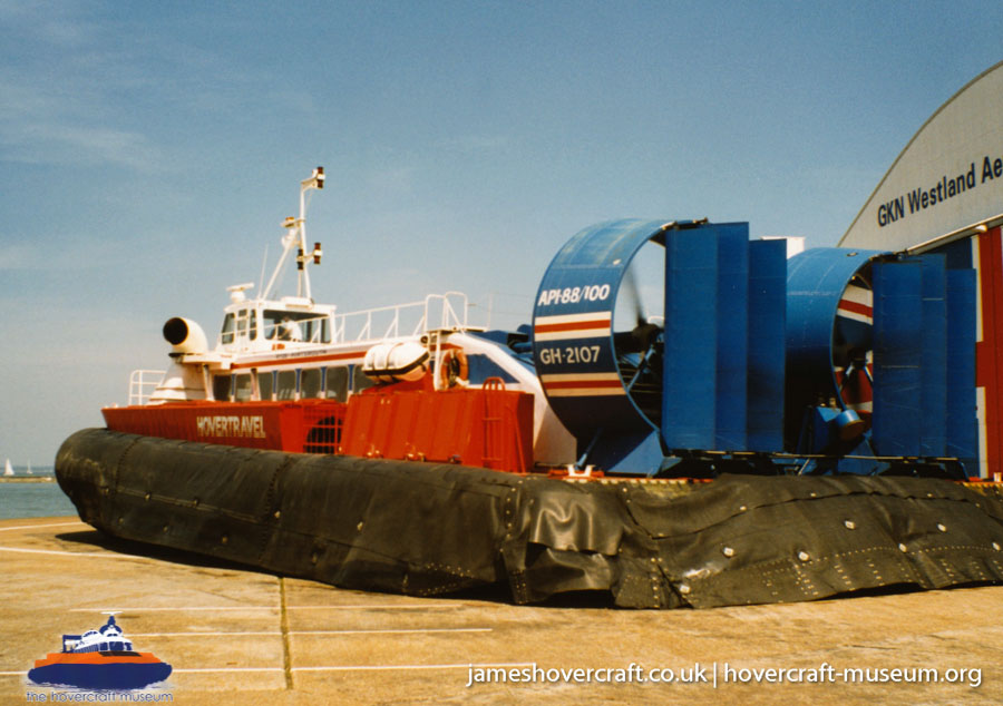 AP1-88 hovercraft promotional day by BHC -  (credit: The <a href='http://www.hovercraft-museum.org/' target='_blank'>Hovercraft Museum Trust</a>).